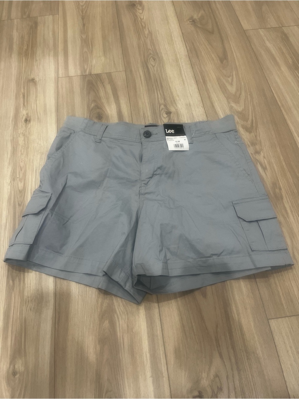 Lee Women's Cargo Shorts in Light Gray